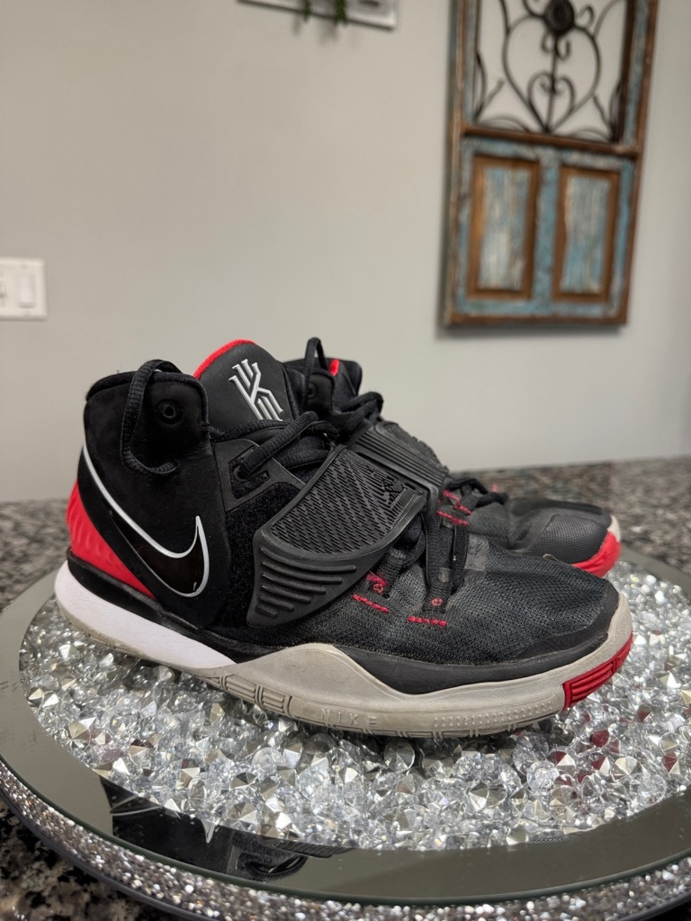 Nike Kyrie 6 bred Black and Red High-Top Basketball Sneakers 6Y